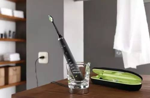 比普通牙刷贵20多倍的电动牙刷真的这么好用吗?