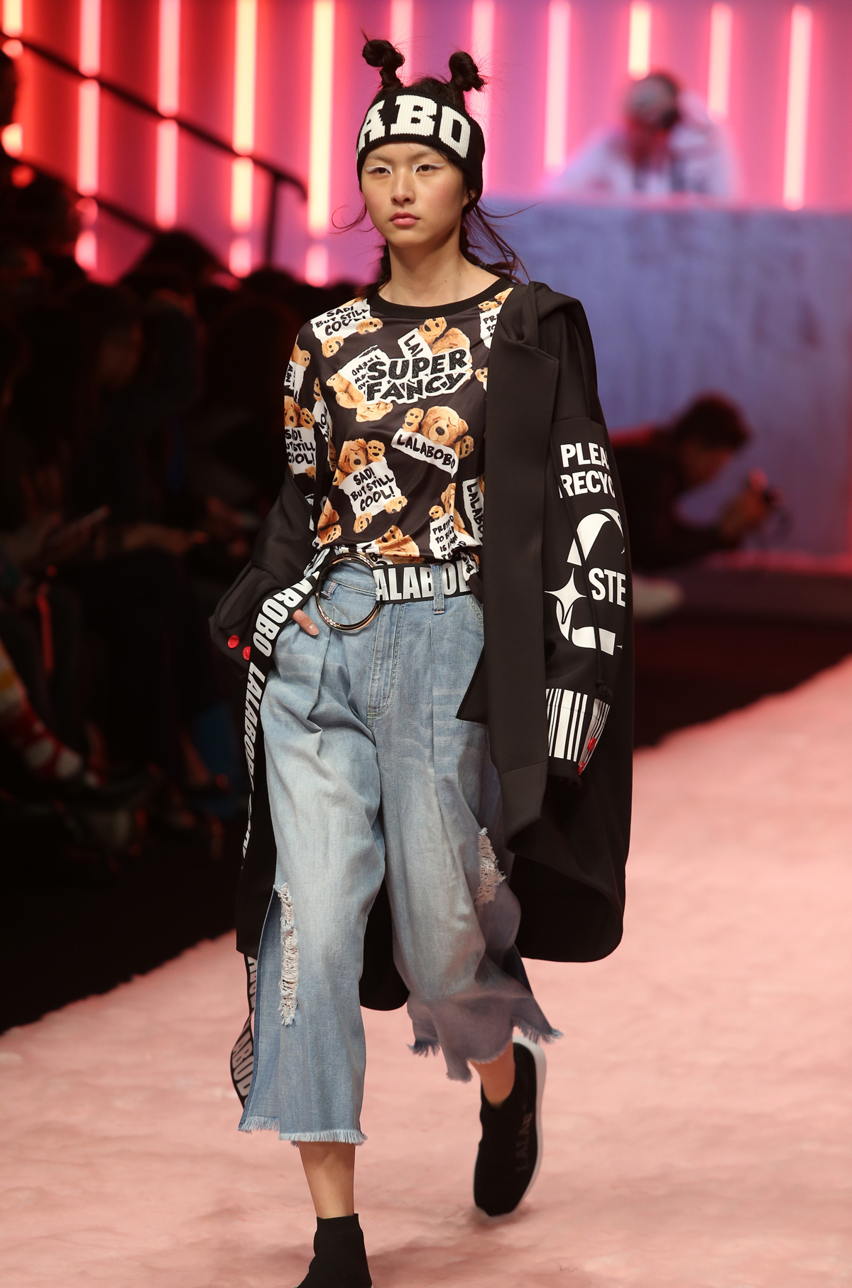 lalabobo澶忓鏂版濂楄,lalabobo鏃惰