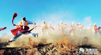 千里的雷声万里的闪意思,千里的雷声万里的闪下一句