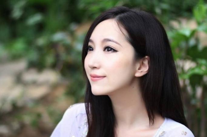 前妻借钱该不该借,前妻坚持向我借钱什么心态