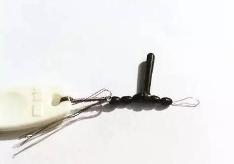 钓鱼时的太空豆怎么用视频,钓鱼太空豆应不应该固定