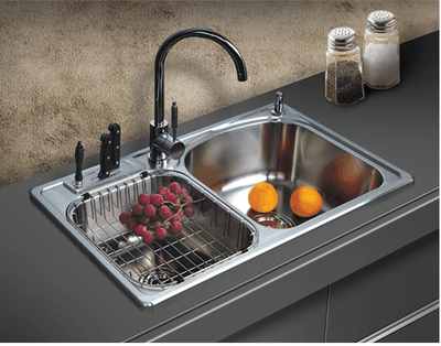 厨房水槽下面千万别浪费,水槽下水管太脏了怎么办