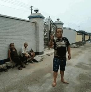 导演拍摄的吐血瞬间,导演拍吐血