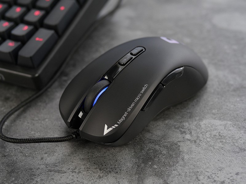 无线电竞键鼠套装,手游吃鸡未来之役外设键鼠测评