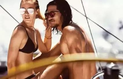 多带几件小物妥妥提升旅行幸福感,周末出游必备的三件单品