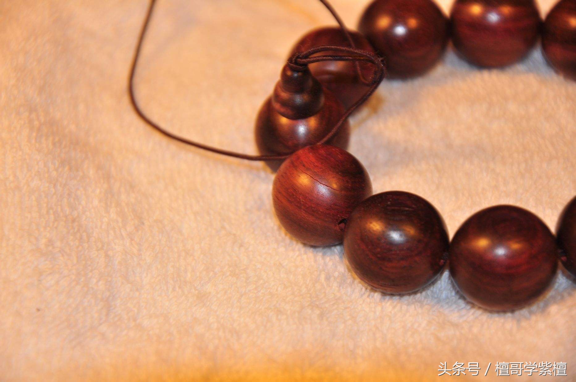 小叶紫檀开裂的补救方法,牦牛角手串开裂了怎么补救