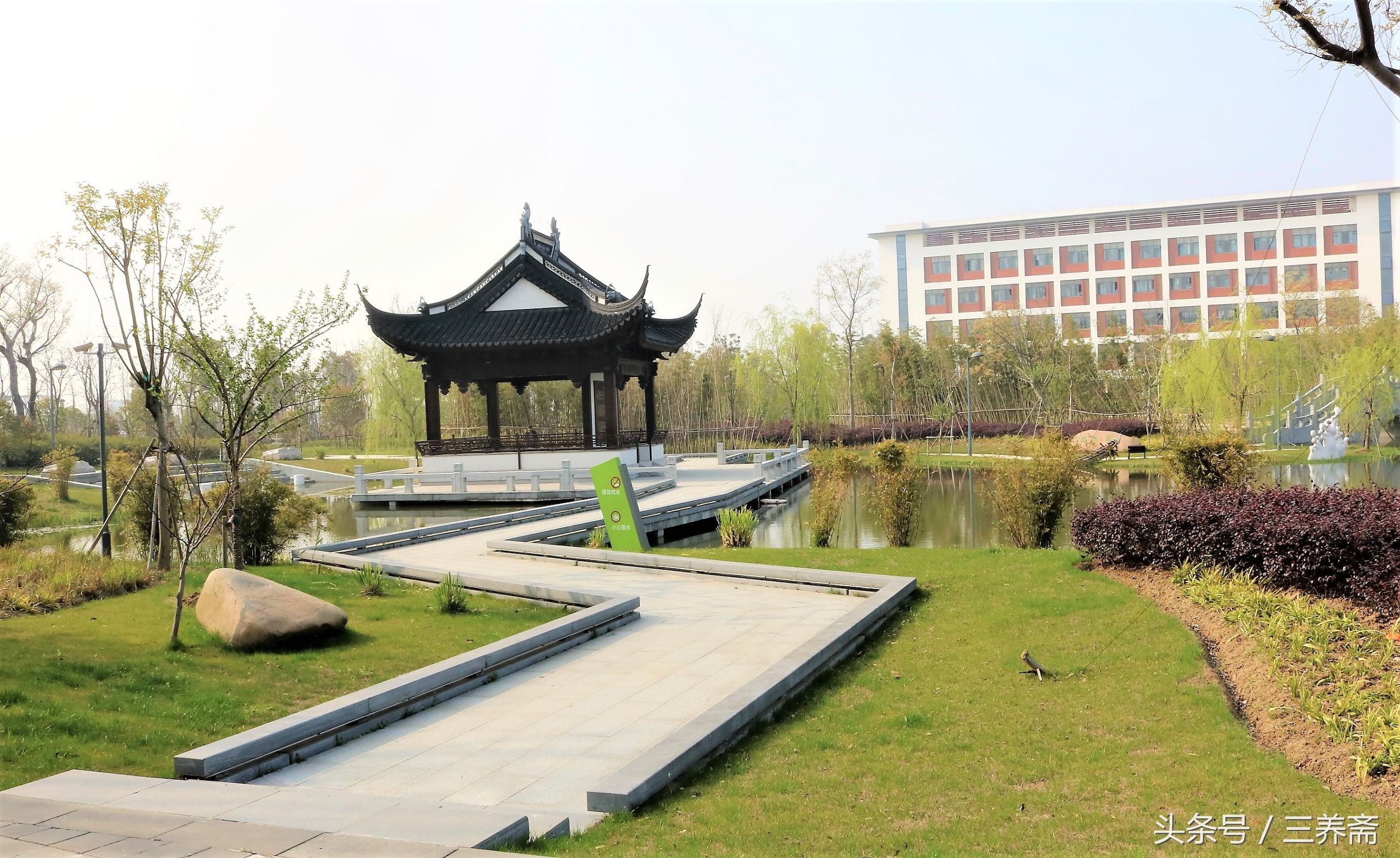 鏄嗗北涓鏍″洯椋庢櫙,鏄嗗北涓鏍″洯鏅壊