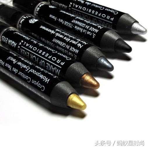 盘点那些画精致妆容必备神器,又奇葩又好用的化妆品