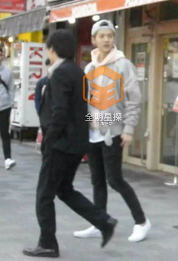 厉害了!鹿晗与神秘地陪同游东京3小时,还惹出了大动静!