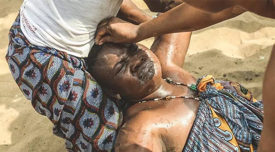 评论精选第12期：二十来岁的小青年，正是一辈子最烧包的时候