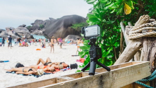 每当海岛又下起了雨赏析,每当海岛又下起了雨小说