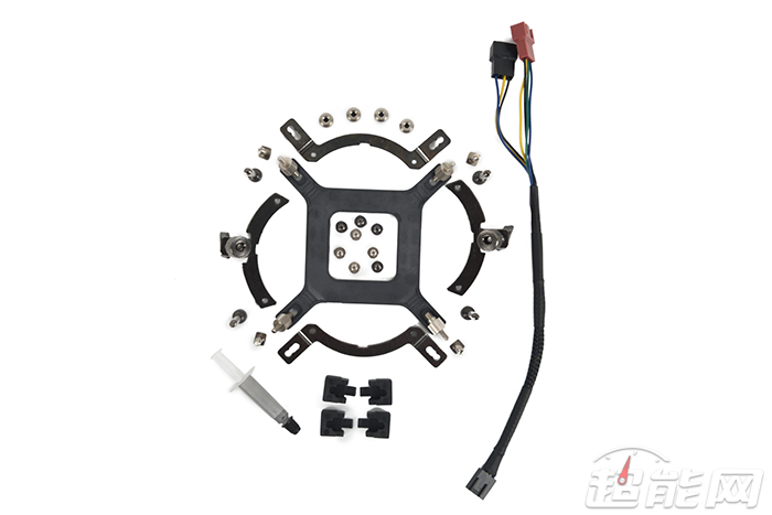 酷冷至尊coolermaster评测,酷冷至尊下压式散热器推荐