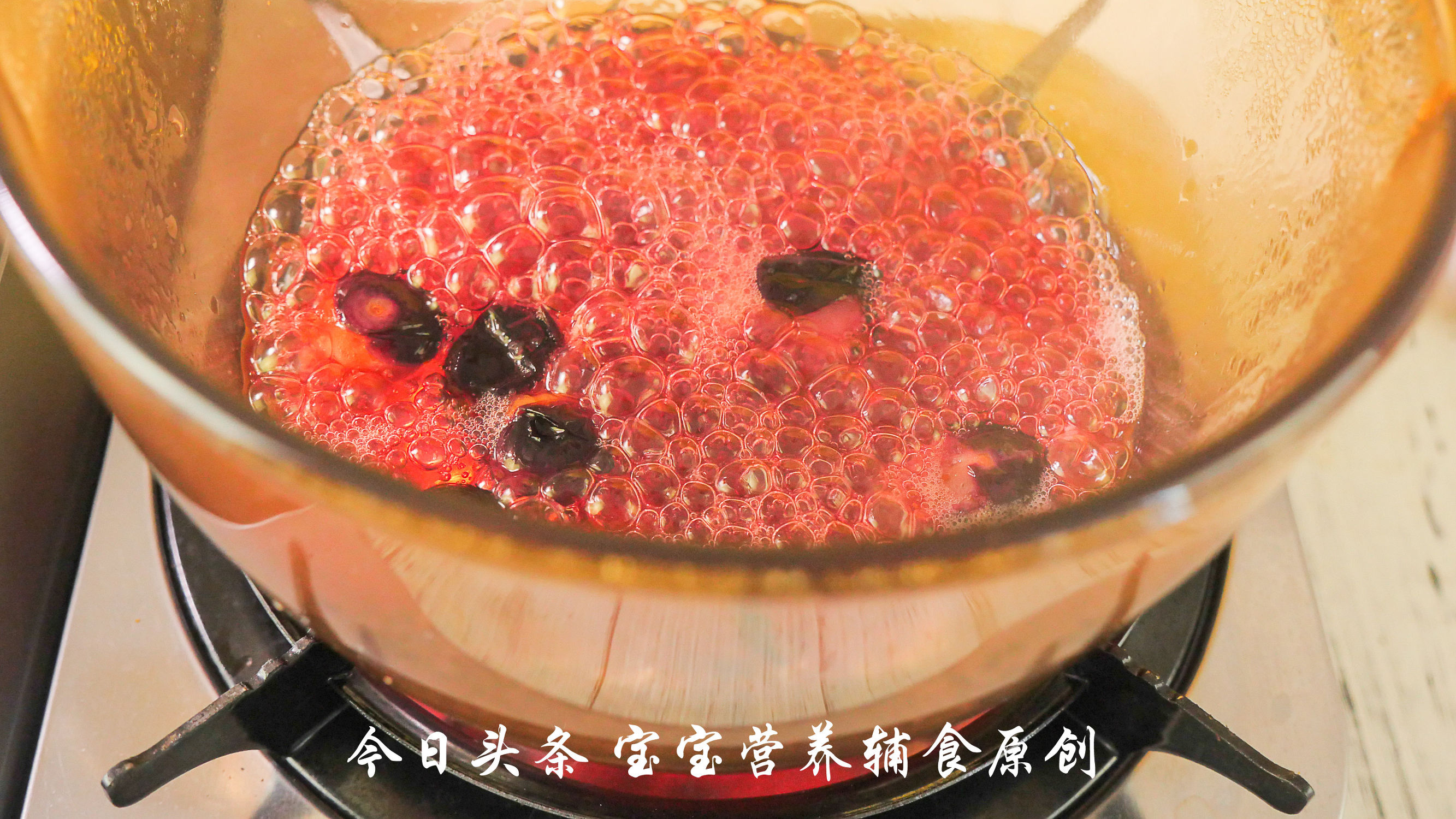 别让宝宝被便秘困扰,治疗8个月宝宝便秘的5款食谱