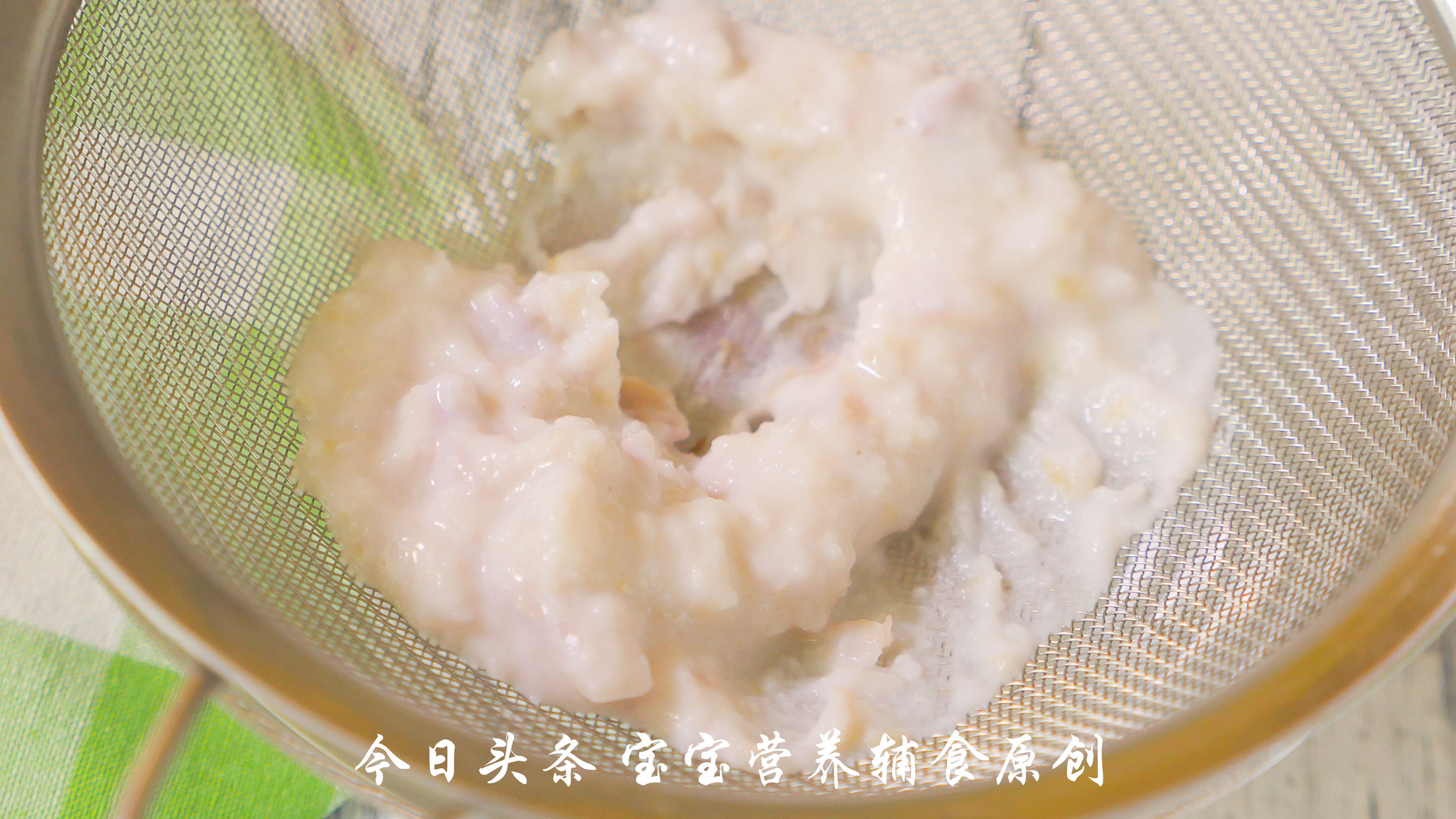 别让宝宝被便秘困扰,治疗8个月宝宝便秘的5款食谱