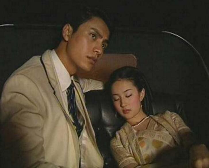 金粉世家经典八姐片段,金粉世家大哥和八妹的画面