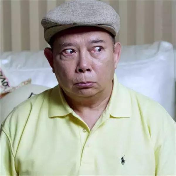 星爷金刚腿和铁头功,还记得功夫巨星李小龙吗