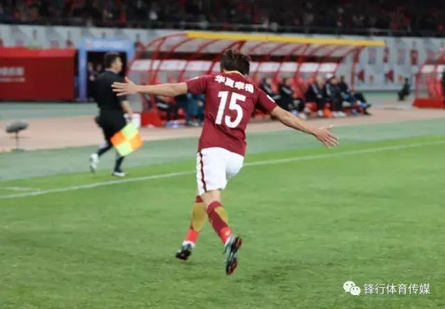 中超联赛拉维奇梅开二度,拉维奇破门救主