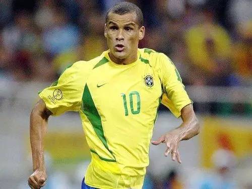 世界十大顶级b2b中场,足坛十大中场大师