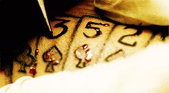 越狱第四季迈克尔得了什么病,越狱第五季迈克尔最后一个请求