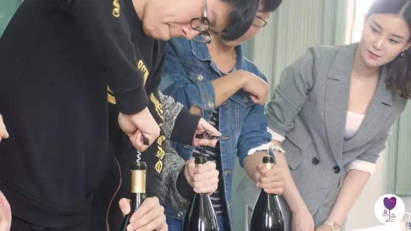 走进校园感受青春味道,走进校园感受青春荣光