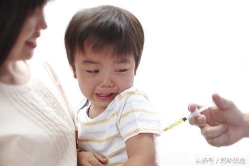 7岁小孩打针左一针右一针哭闹,打针哭闹不止