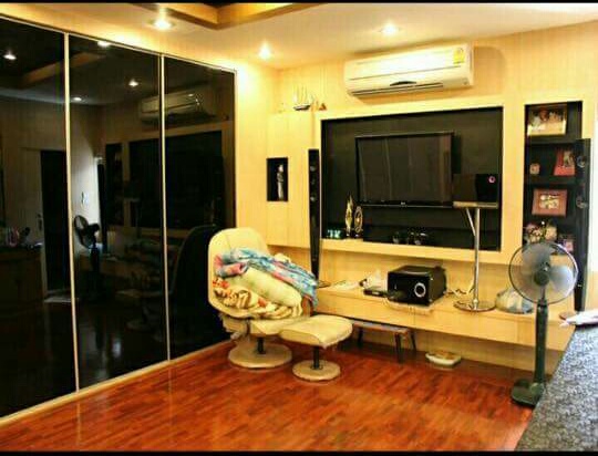 曼谷罗勇豪宅在哪里,泰国罗勇养老别墅