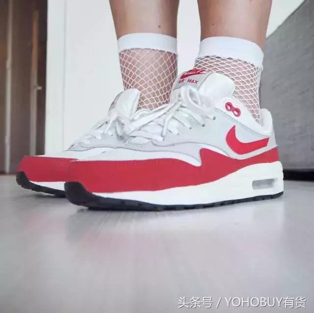 这8双令直男羡慕拥有的女生专属Sneaker,你买了吗?