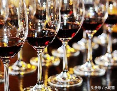 葡萄酒的饮用,葡萄酒的饮用规则是