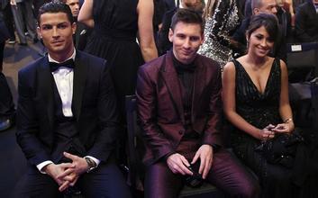 c罗得知梅西被喷搞笑图片,c罗梅西调侃国足视频