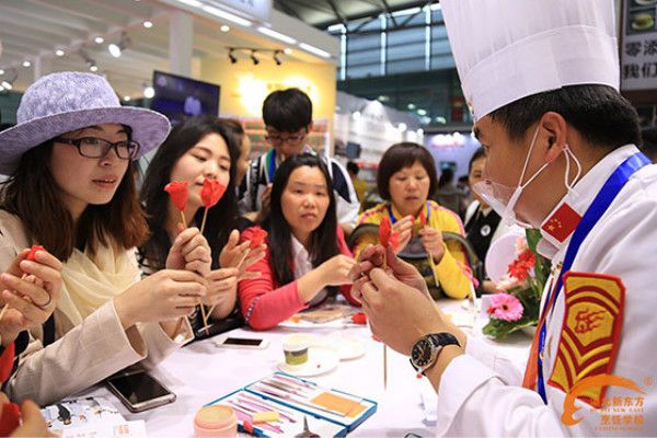 玩偶设计师林良如：怪趣毛毡展览——《23个小怪兽》