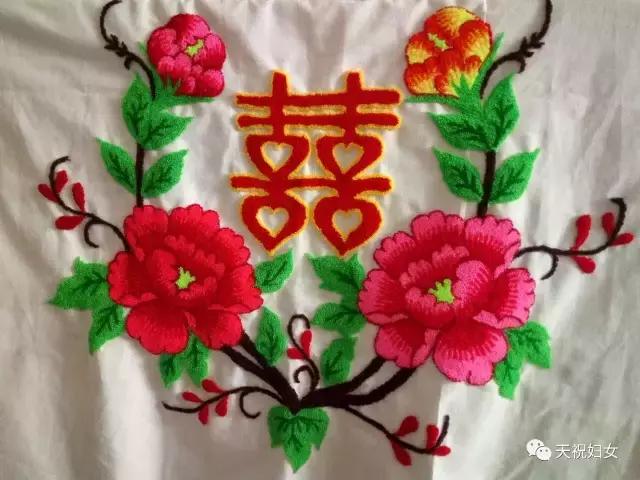 省政协调研武威市天祝县陇原巧手示范基地—巧红绣绣坊