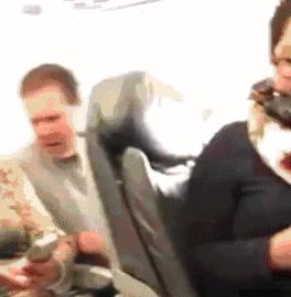 美联航弄坏吉他最后处理结果 (美联航摔吉他)