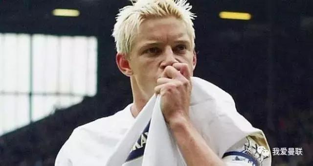 他拒绝亲吻曼联队徽，却为红魔断腿流血从不后悔！这才是真斗士