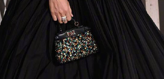 赵薇周迅章子怡红毯,赵薇章子怡百花奖同台不互动