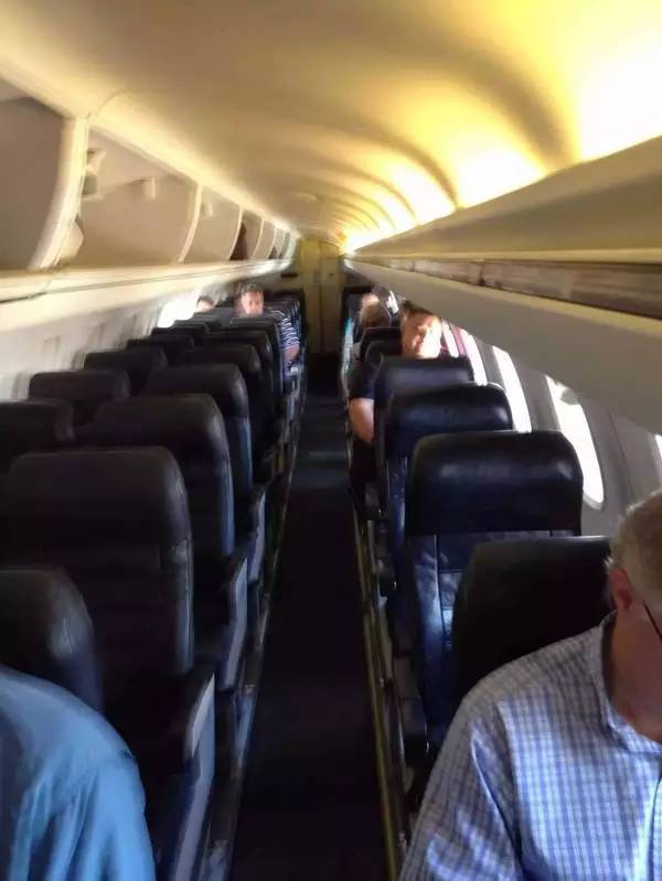 美联航弄坏吉他最后处理结果 (美联航摔吉他)