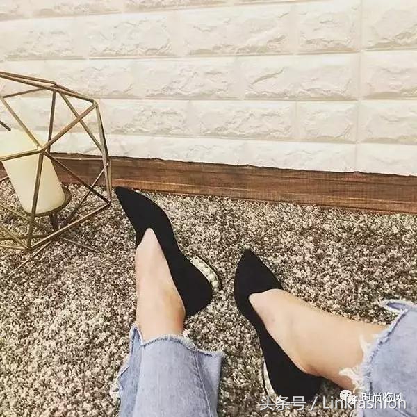 一双鞋,火过大牌包