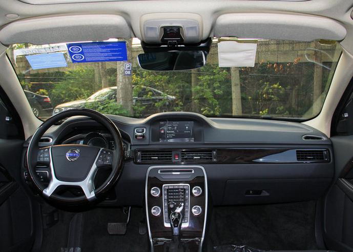 李书福换自家品牌沃尔沃S80L座驾，难道又是一波黄婆卖瓜？