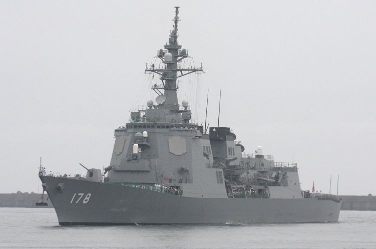 全球十大驱逐舰对比图,万吨级驱逐舰巡洋舰