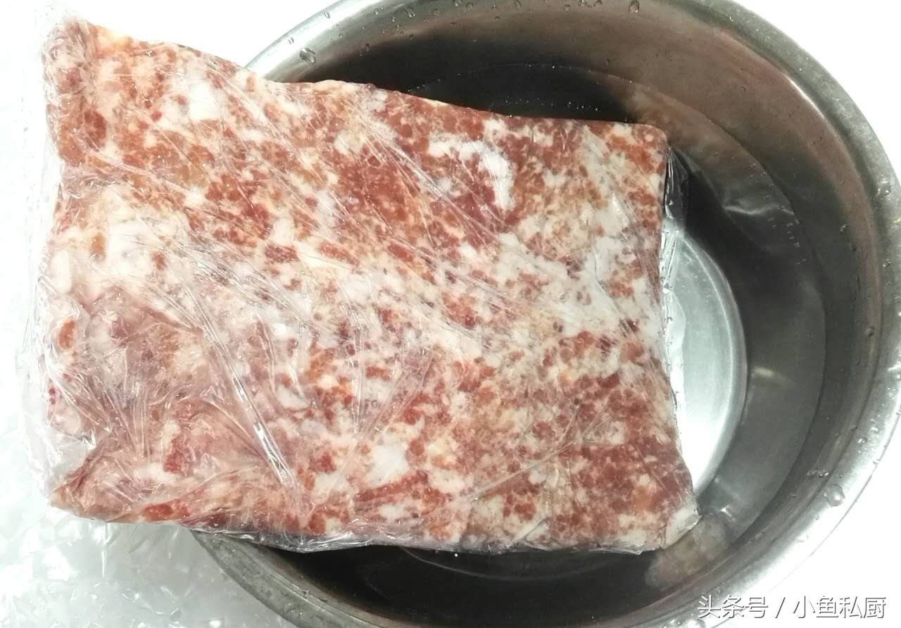 肉馅快速解冻的最快方法,快速解冻肉馅的做法