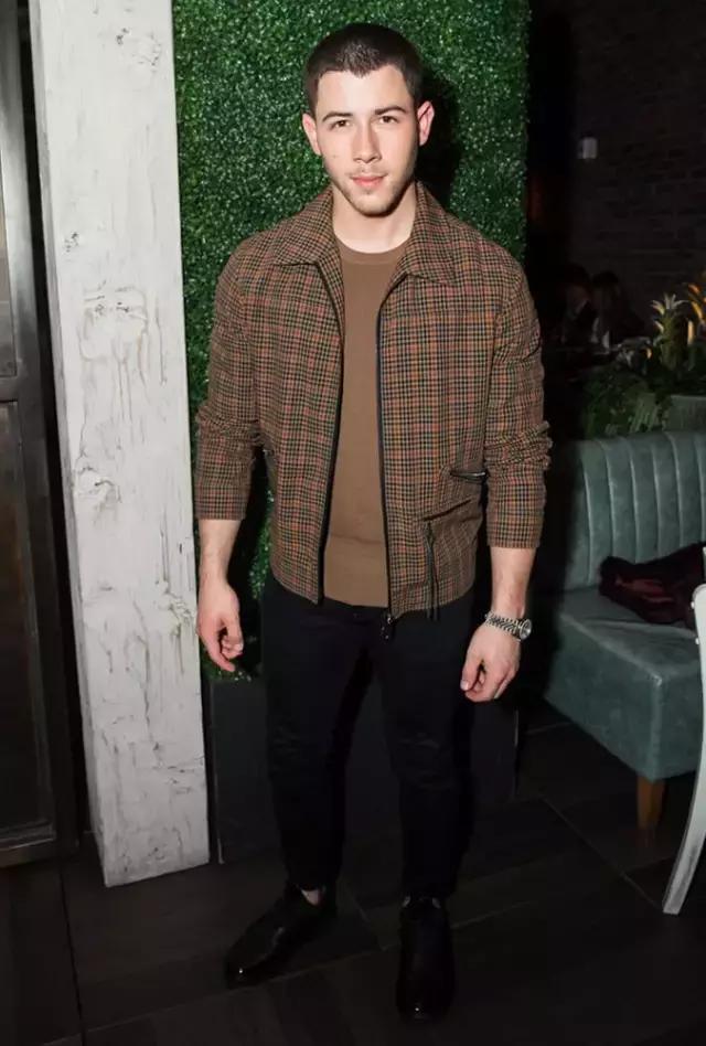 一周男星穿衣榜｜窦骁和达康书记“父子”同台啦！