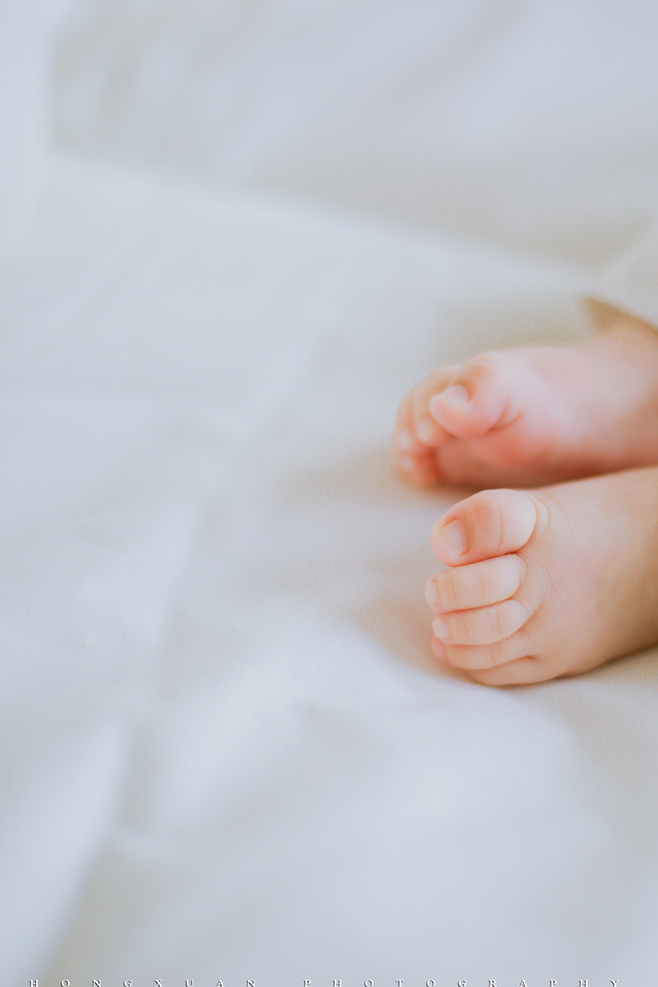 宝宝照瞬间抓拍花絮,10个视频宝宝萌照合集