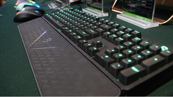 火爆新品富勒,富勒发布会