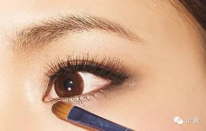 回家过年要减负，带只眼影君就够啦