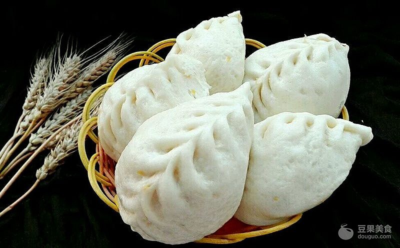 胶东白菜肉大包子#春天不减肥,夏天肉堆堆#