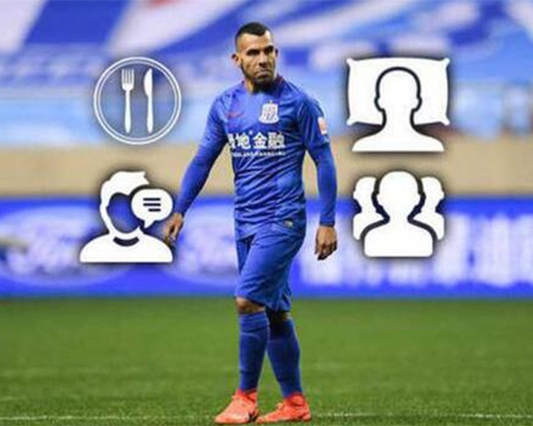 日球迷：病号特维斯逛迪斯尼与相扑选手一个德性