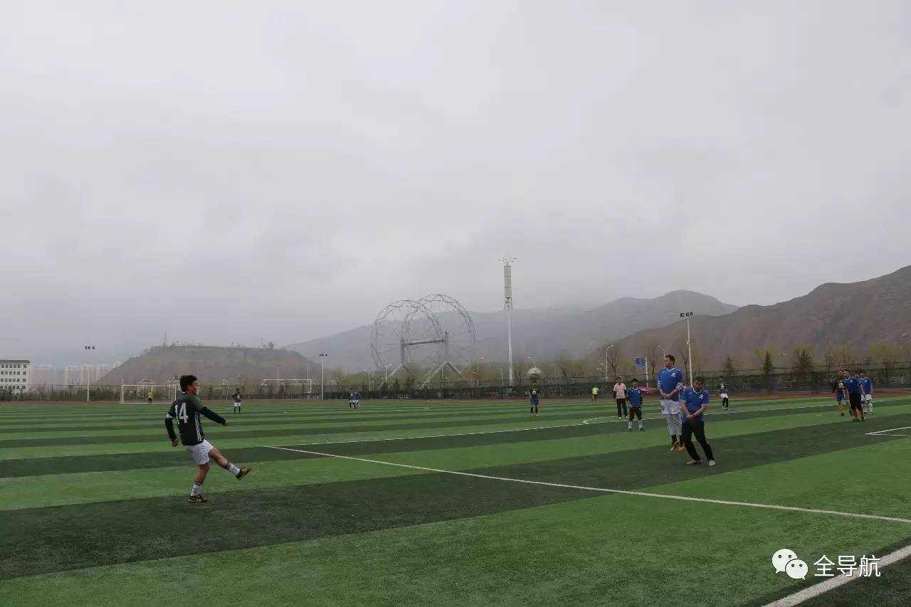 鍢夊簡鏉鍥涜疆姣旇禌,鍢夊簡鏉浜屽悕