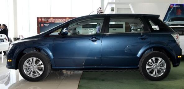 比亚迪e6电动汽车有多重,比亚迪电动e6