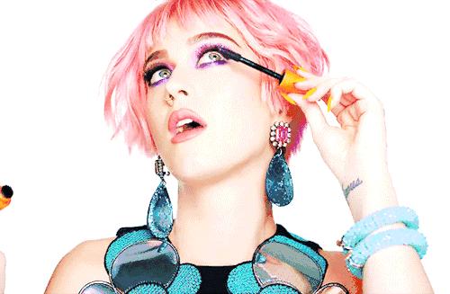 卡姿兰彩妆主打什么颜色,hm化妆品测评