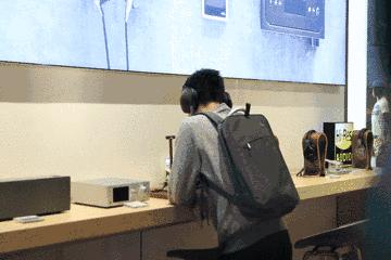 直男会炸！成都这家黑科技满满的体验店，男生进来了就不想出去！