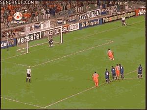 足球搞笑gif,足球搞笑gifc罗